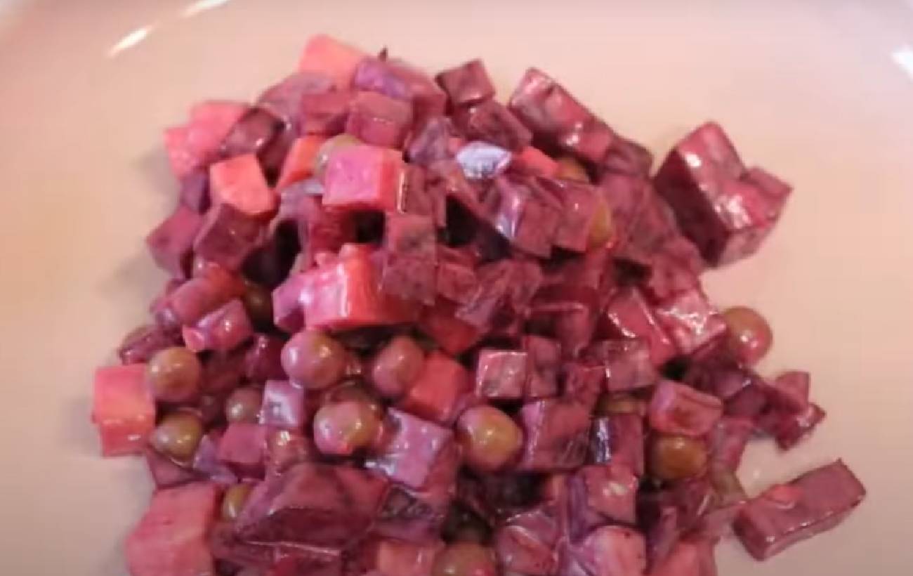 Новорічні салати без м'яса: 5 рецептів до зимового свята